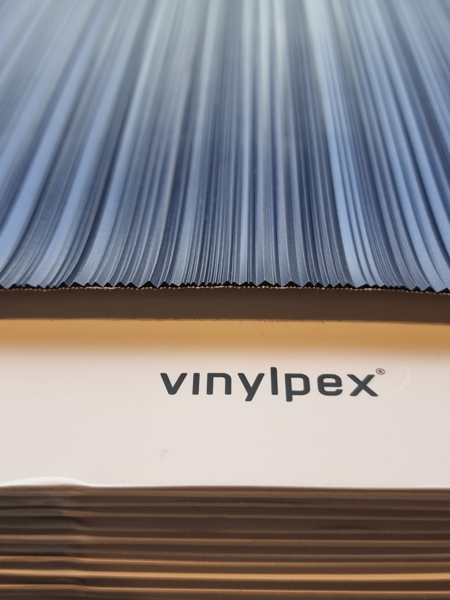 Tapet Premium Vinylpex aspect metalic Harry Glossy Antracit W01-4365 - imagine 3